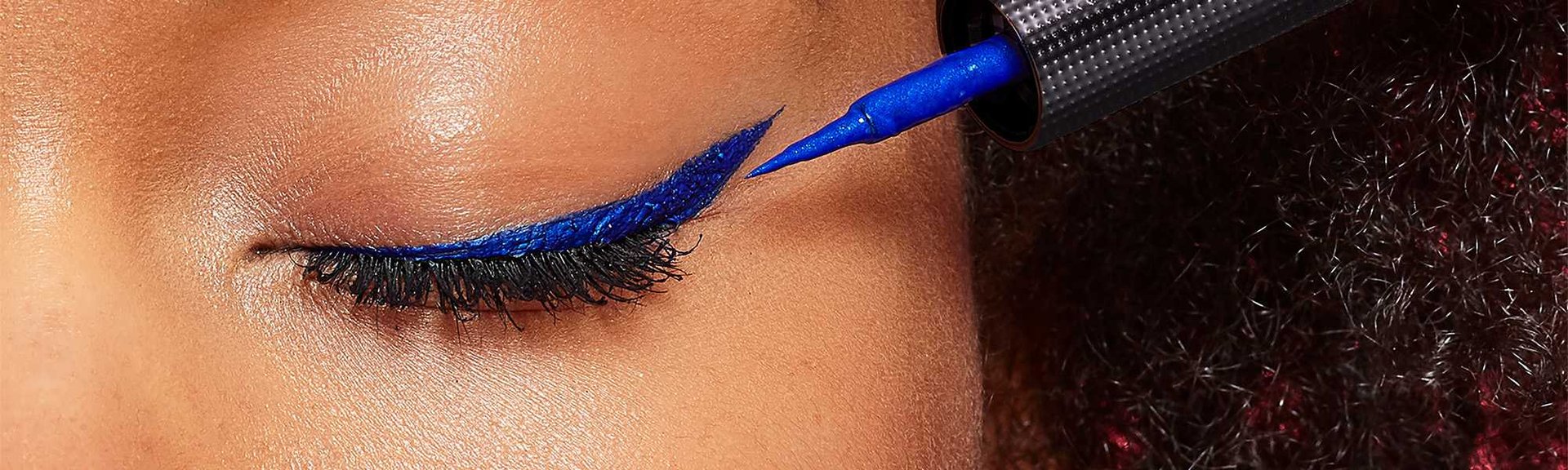 Maquillaje Azul Loreal