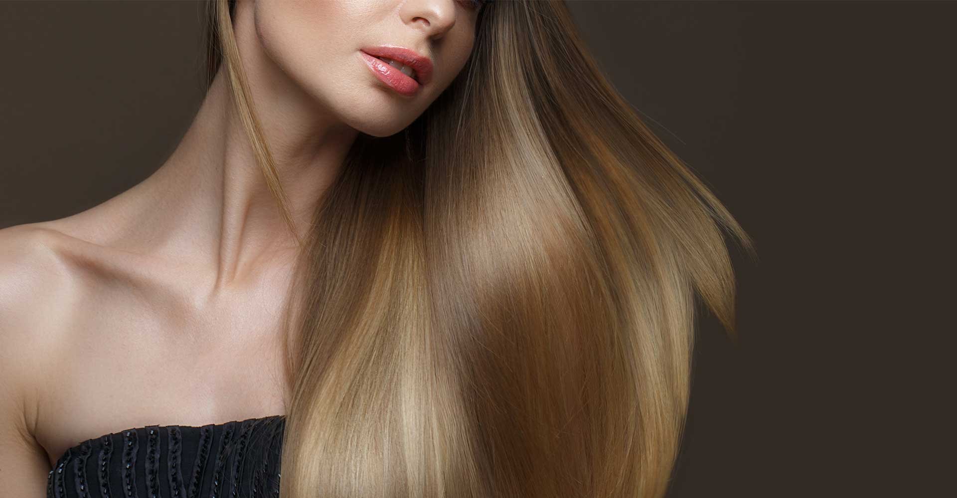 Modelo Com Longos Cabelos