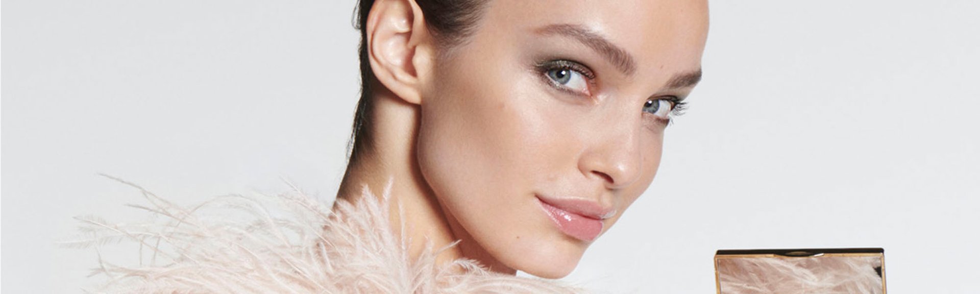 Maquillaje para vestido rosa de L'Oréal Paris