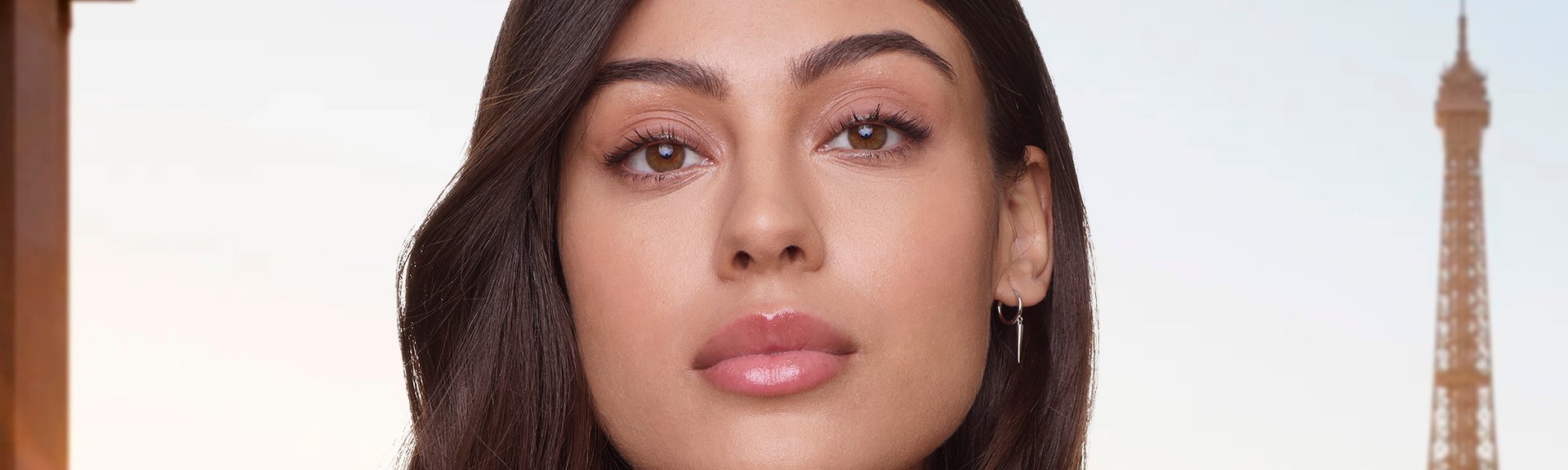 L'Oréal Paris fondo parisino